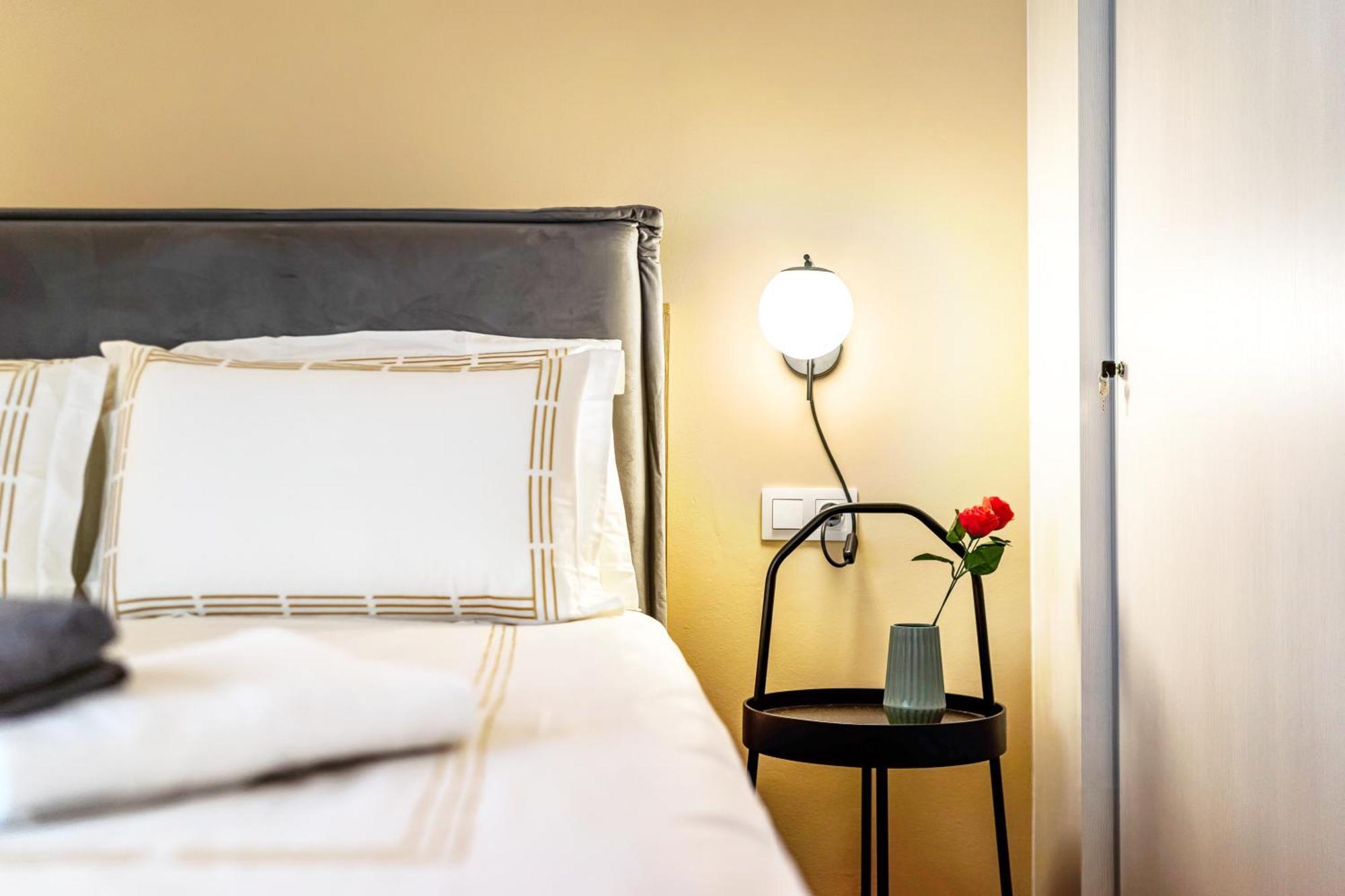 Oasis Athens - Boutique Suites Exterior foto